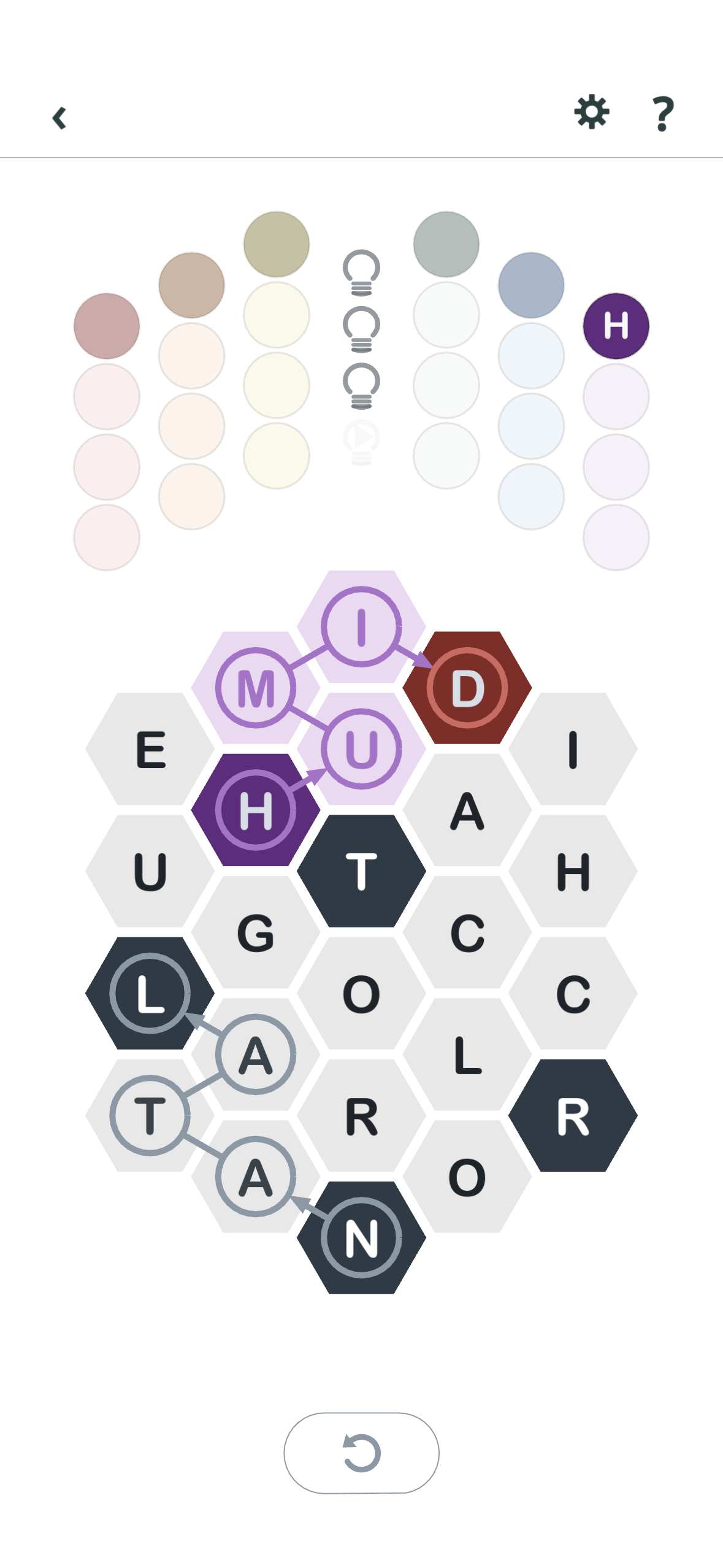 Two word chains active on the Textagons grid